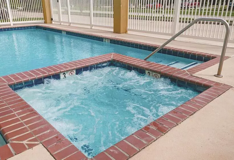 酒店 La Quinta Inn & Suites By Wyndham Slidell North Shore Area