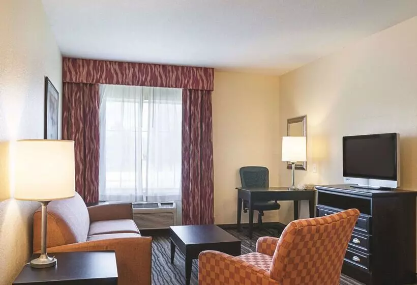 酒店 La Quinta Inn & Suites By Wyndham Slidell North Shore Area