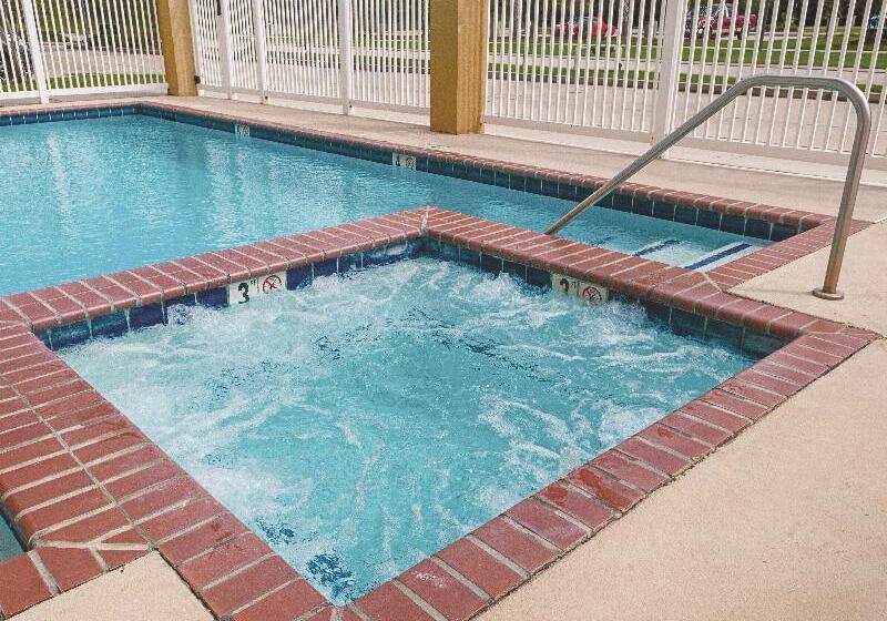 בית מלון כפרי La Quinta Inn & Suites By Wyndham Slidell North Shore Area