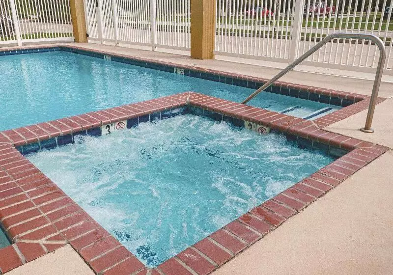 酒店 La Quinta Inn & Suites By Wyndham Slidell North Shore Area