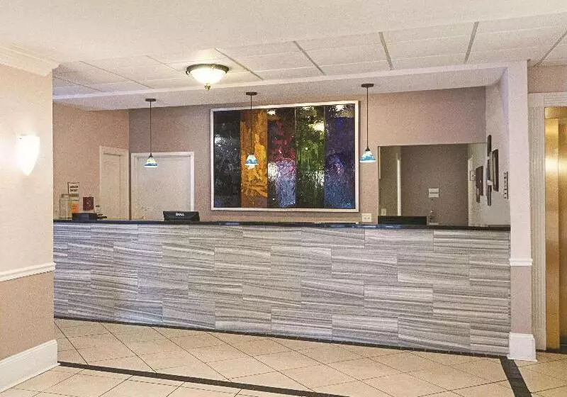 酒店 La Quinta Inn & Suites By Wyndham Slidell North Shore Area