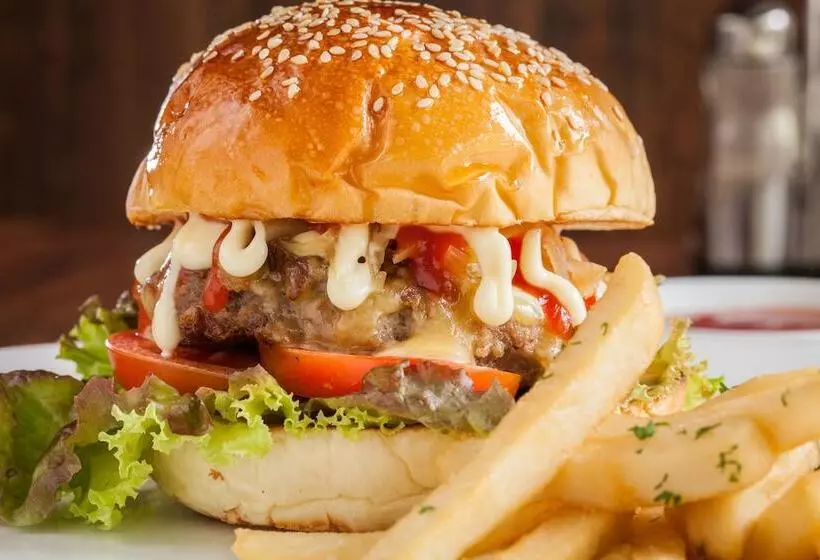 בית מלון כפרי The Maya Seminyak Villas