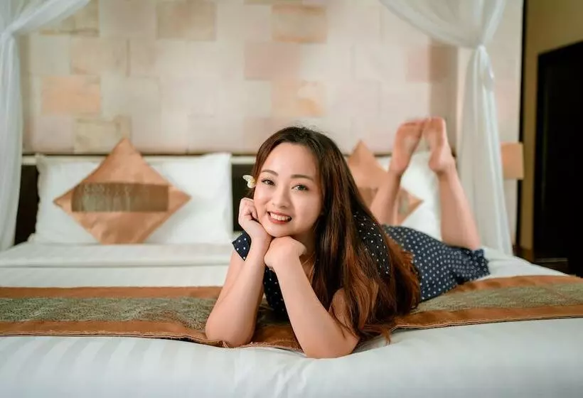 בית מלון כפרי The Maya Seminyak Villas