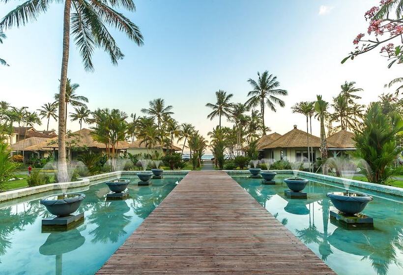 בית מלון כפרי Nirwana Beach & Resort