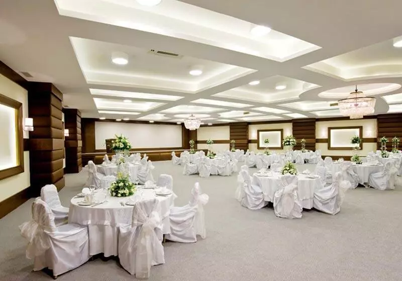 ホテル Paloma Pasha