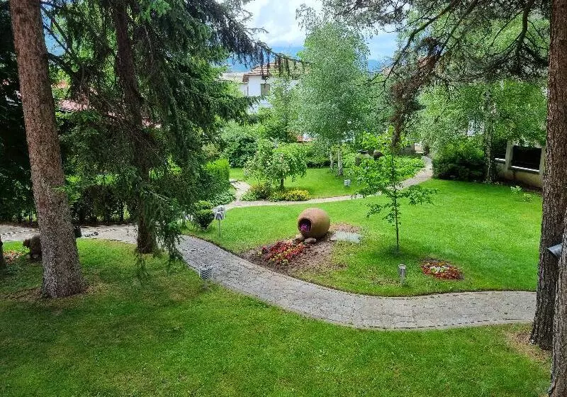 בית מלון כפרי Pirin