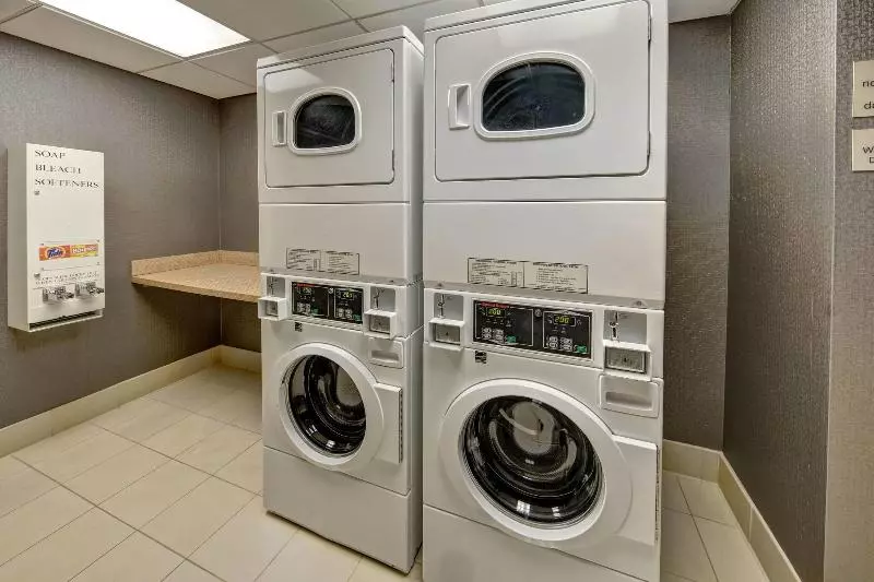 هتل Springhill Suites By Marriott Naples