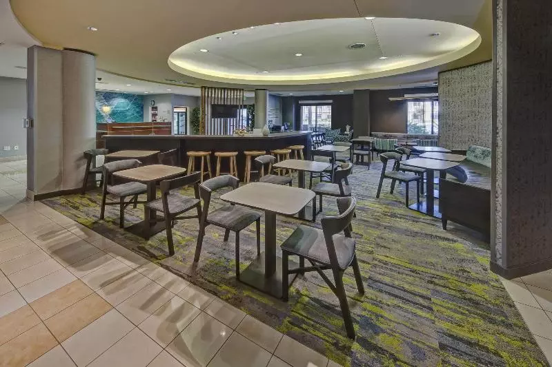 هتل Springhill Suites By Marriott Naples