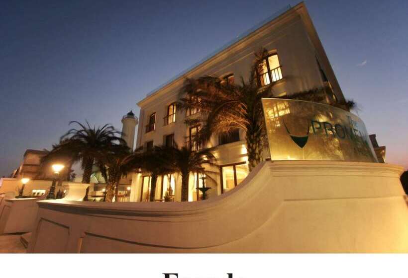 Hotel The Promenade