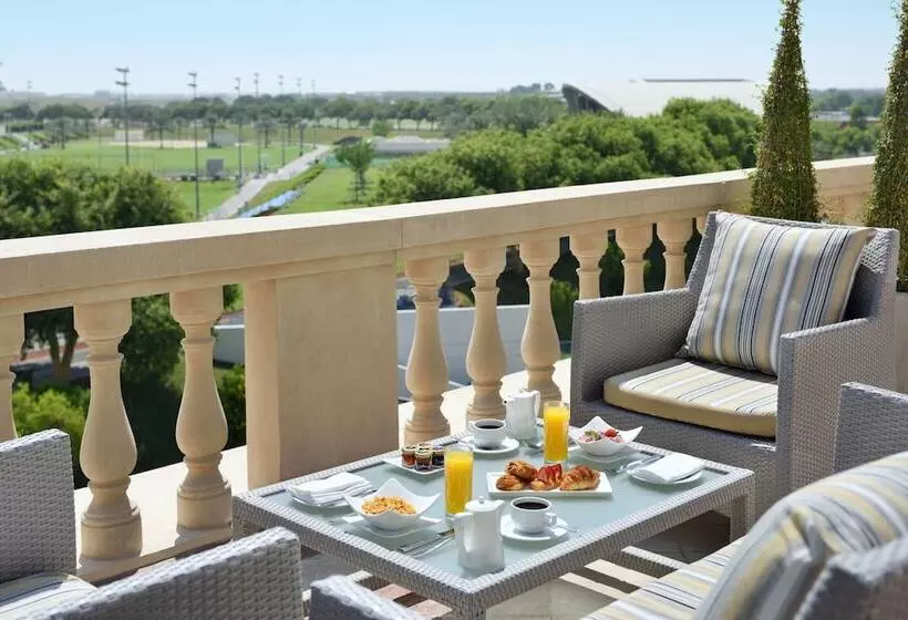 Al Aziziyah Boutique Hotel By The Torch