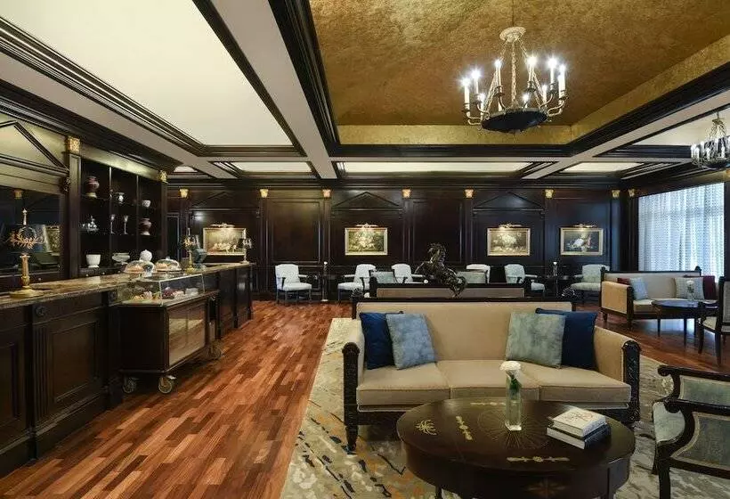 Al Aziziyah Boutique Hotel By The Torch