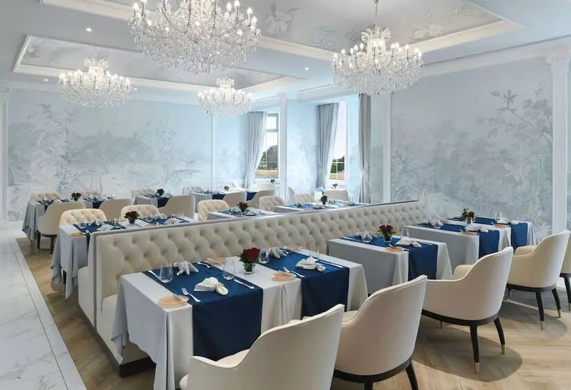 Al Aziziyah Boutique Hotel By The Torch