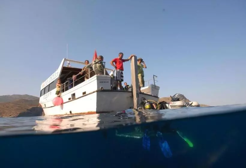 בית מלון כפרי Cala Joncols