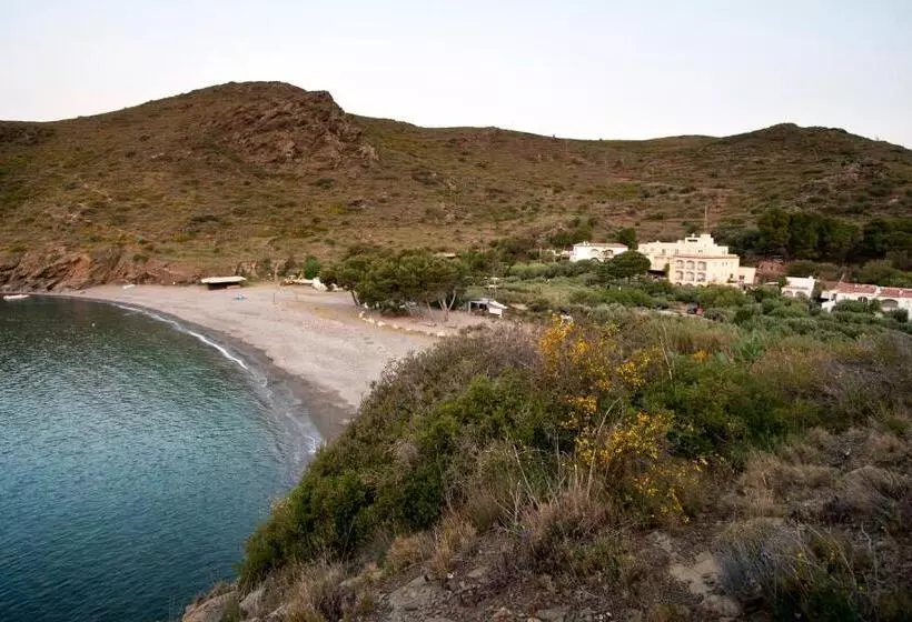 בית מלון כפרי Cala Joncols