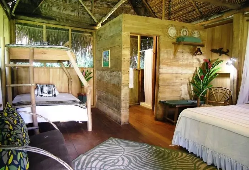 هتل Creekside Oasis