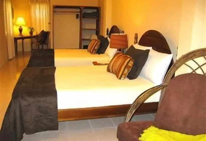 هتل Creekside Oasis