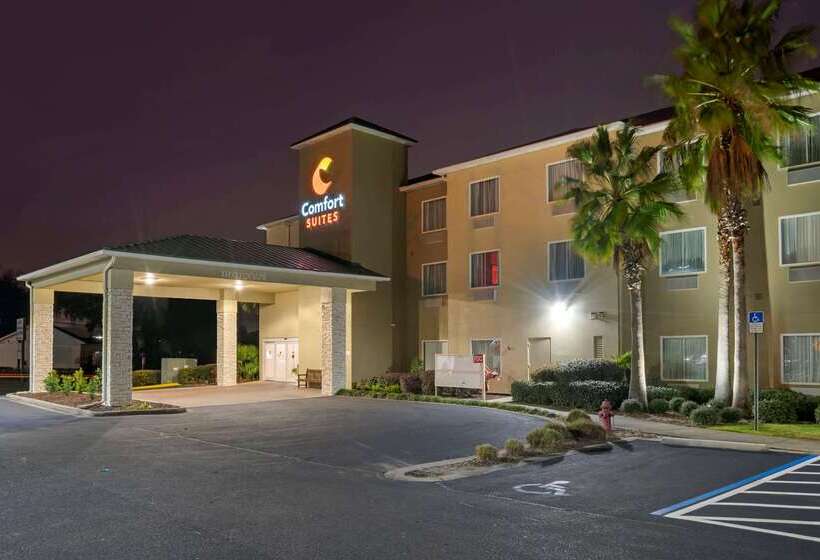 호텔 Comfort Suites Niceville Near Eglin Air Force Base