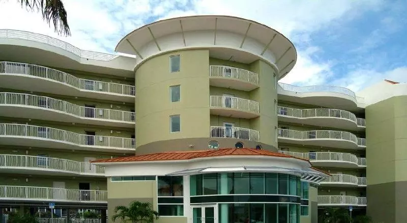 ホテル Crystal Palms Beach Resort