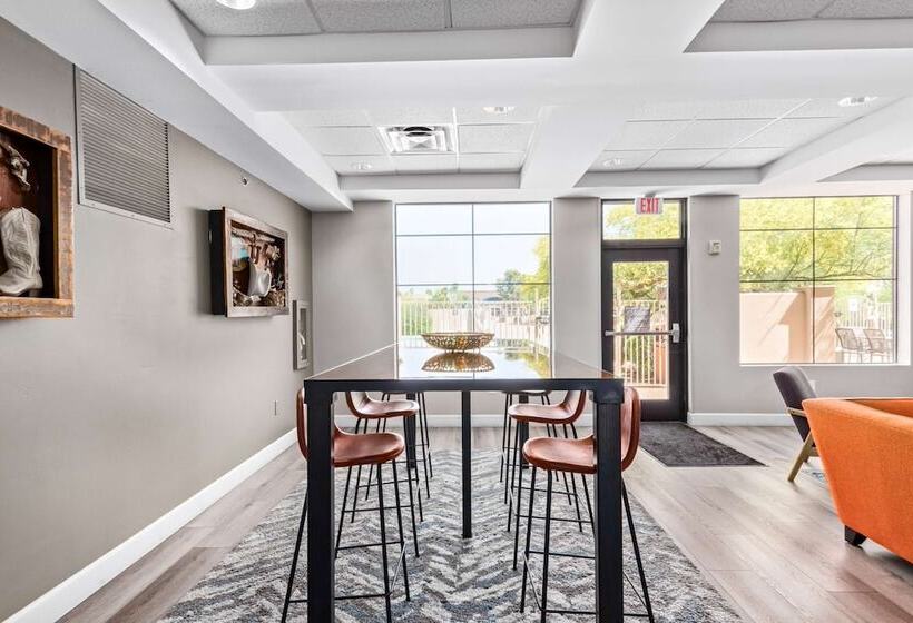 Fountain Park Hotel Bw Signature Collection