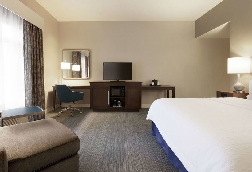 فندق Hampton Inn & Suites Nashville Downtown
