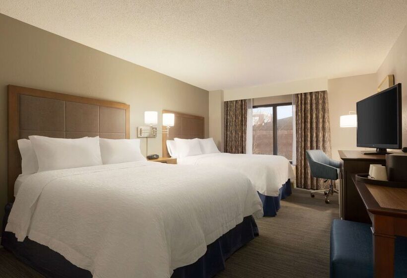 فندق Hampton Inn & Suites Nashville Downtown