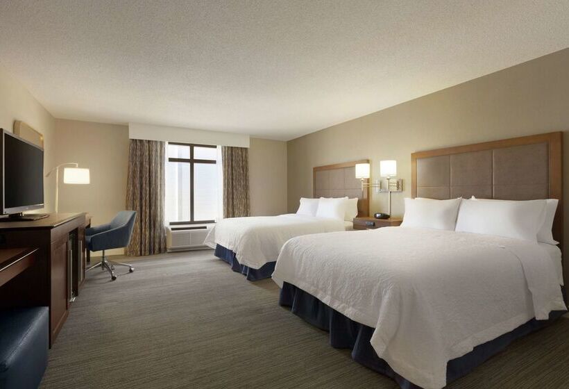 فندق Hampton Inn & Suites Nashville Downtown