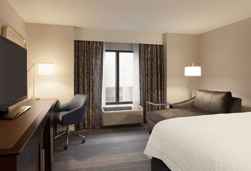 فندق Hampton Inn & Suites Nashville Downtown
