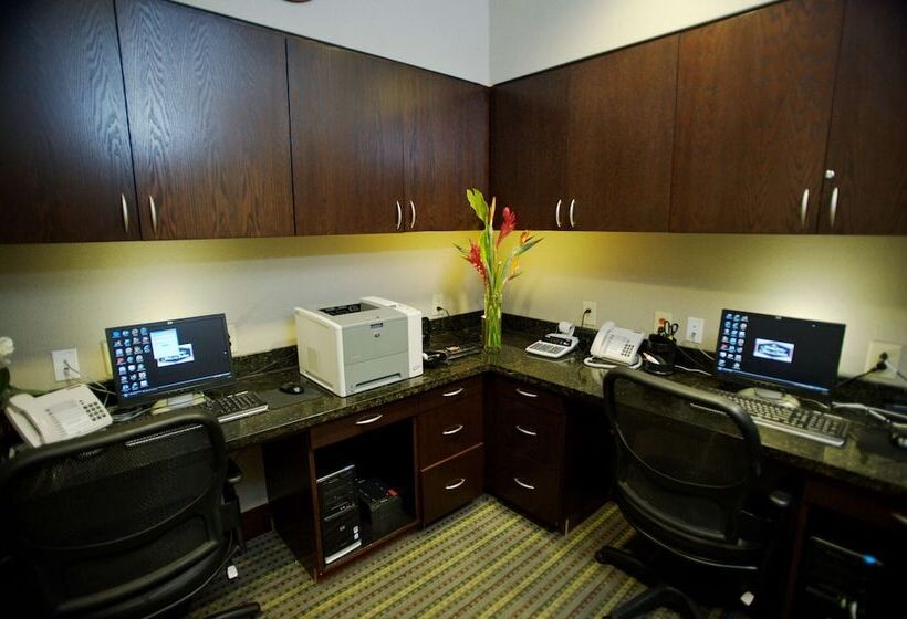 فندق Hampton Inn & Suites Nashville Downtown