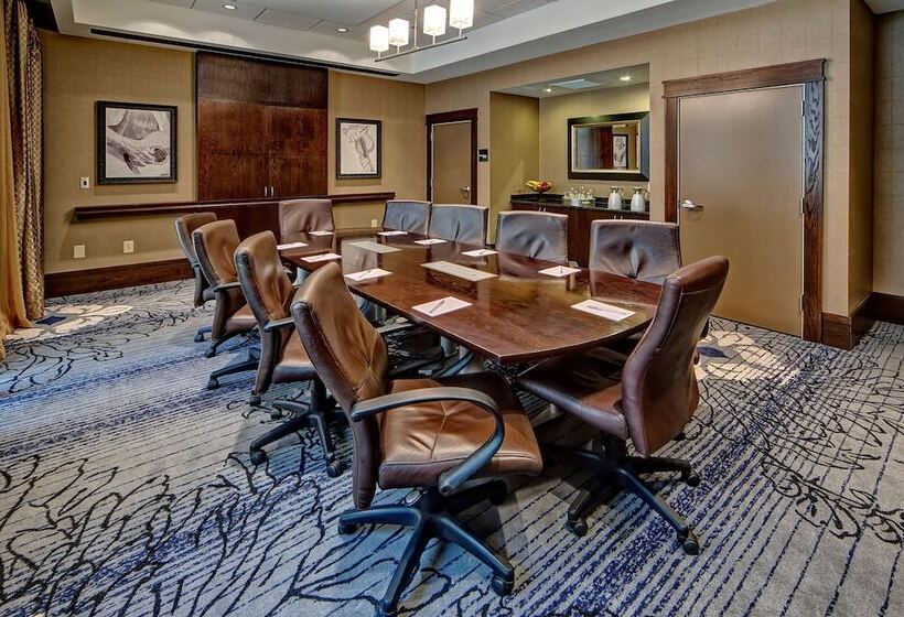 فندق Hampton Inn & Suites Nashville Downtown