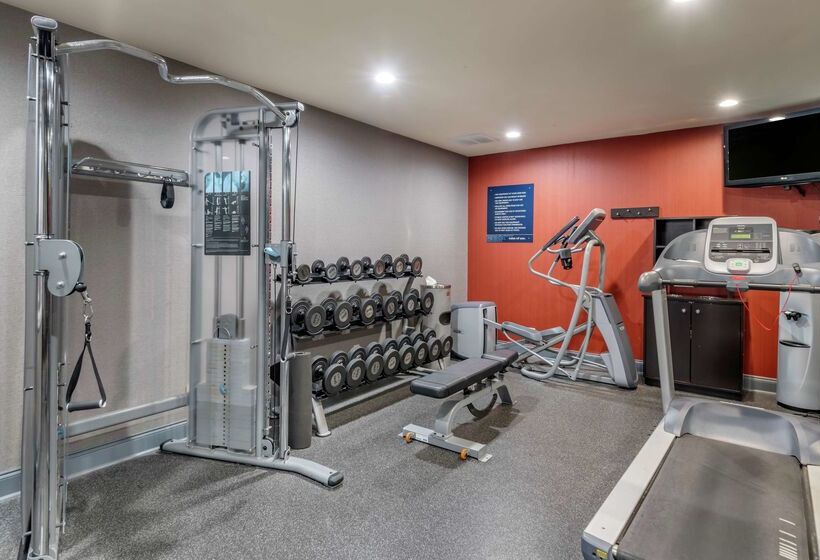 هتل Hampton Inn Brownwood