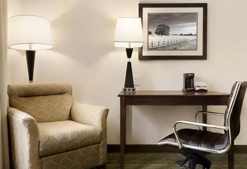 酒店 Hampton Inn Dover