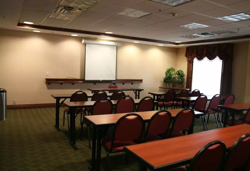 فندق Hampton Inn & Suites Del Rio, Tx
