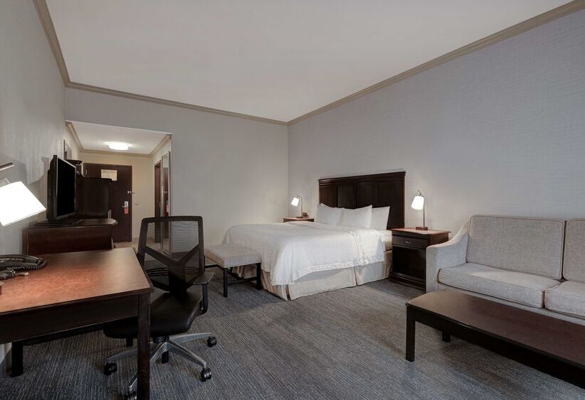 هتل Hampton Inn & Suites Galveston