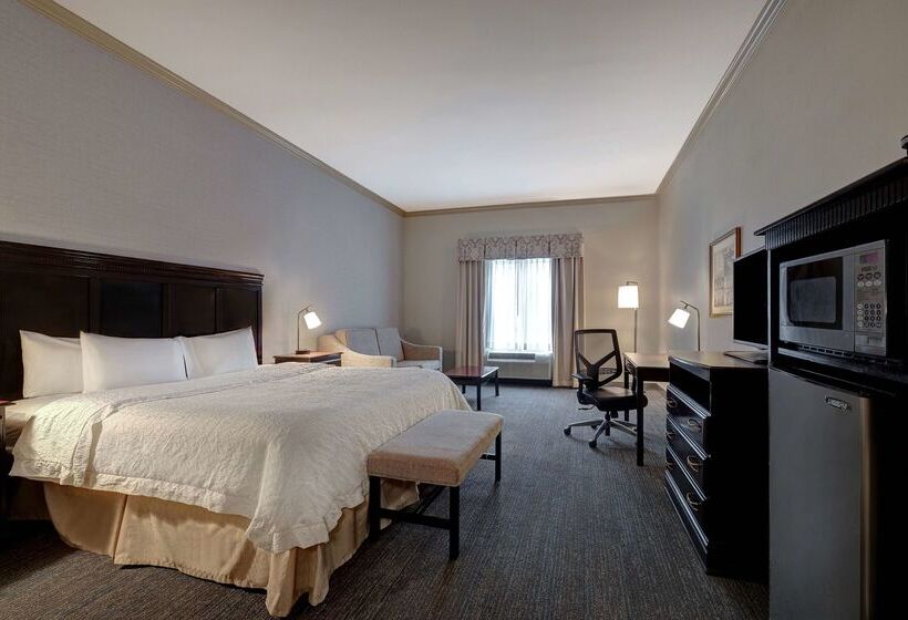 هتل Hampton Inn & Suites Galveston