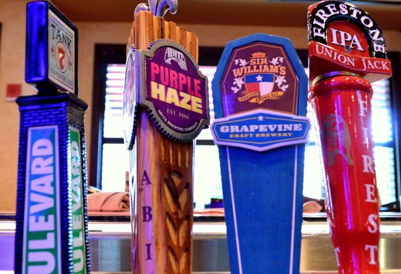 בית מלון כפרי Hilton Dallas/southlake Town Square