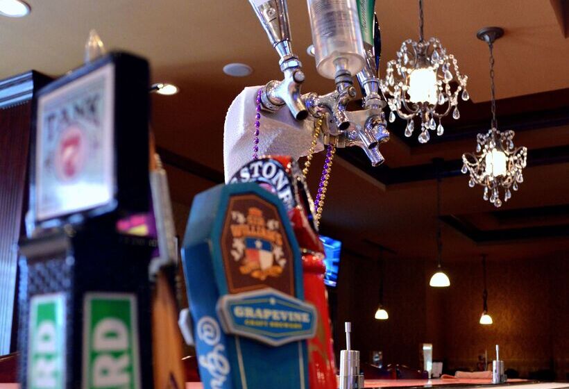 בית מלון כפרי Hilton Dallas/southlake Town Square