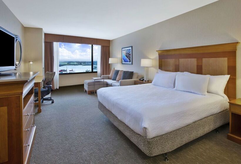ホテル Hilton Garden Inn Portland Downtown Waterfront