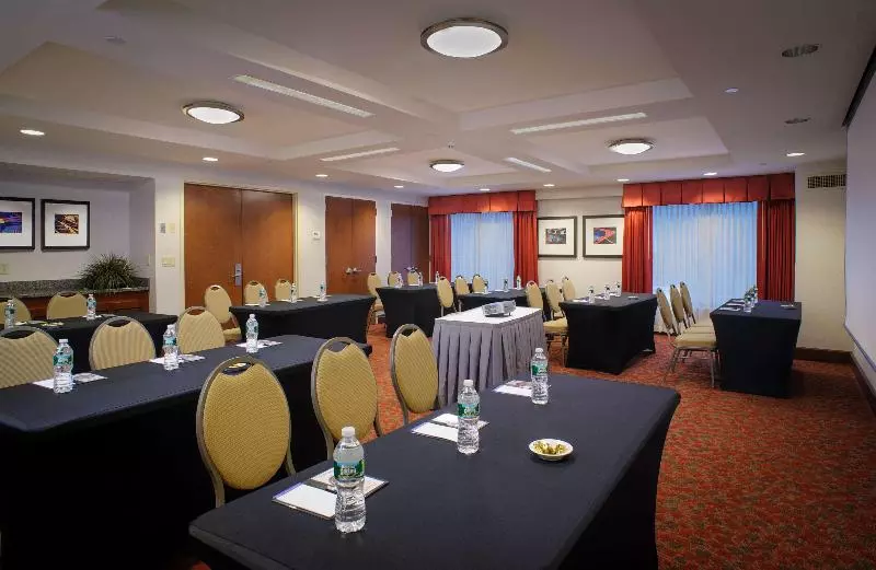 Szálloda Hilton Garden Inn Portland Downtown Waterfront