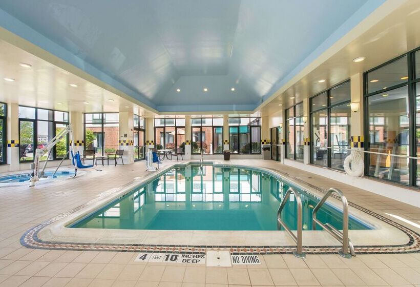 ホテル Hilton Garden Inn Fishkill