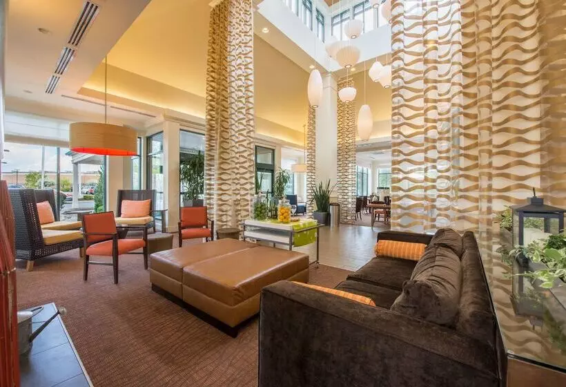 هتل Hilton Garden Inn Fishkill