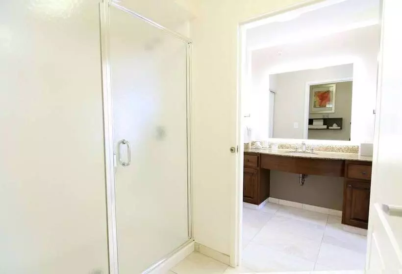 فندق Homewood Suites By Hilton Fargo