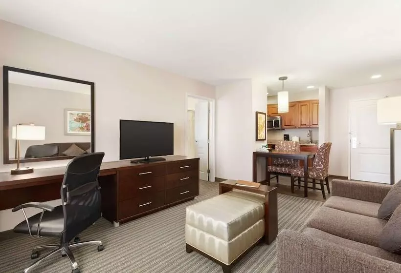 فندق Homewood Suites By Hilton Fargo