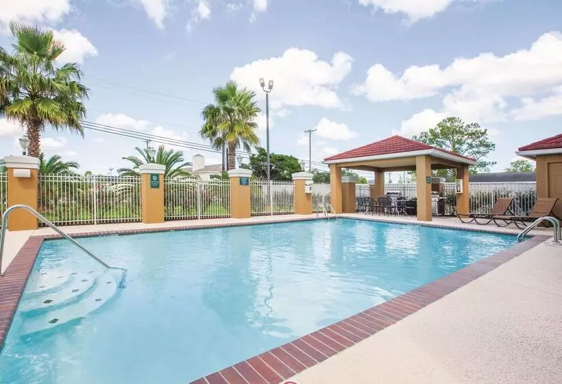 호텔 La Quinta By Wyndham Bay City