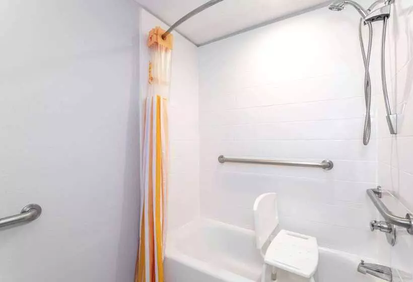 فندق La Quinta Inn & Suites By Wyndham St. Augustine