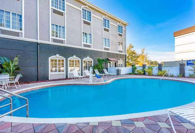 فندق La Quinta Inn & Suites By Wyndham St. Augustine