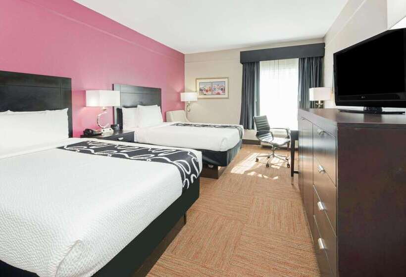 בית מלון כפרי La Quinta Inn & Suites By Wyndham Winnie