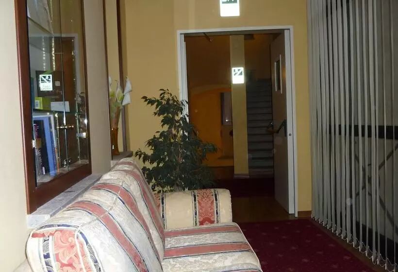 酒店 Oberje Dla Viere