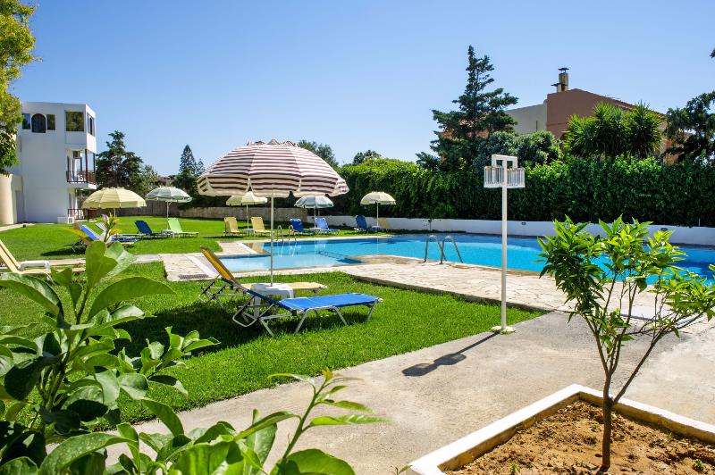 Отель Prince Of Lillies