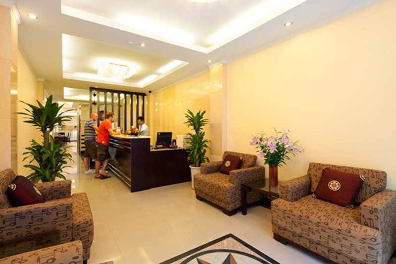 هتل Rising Dragon