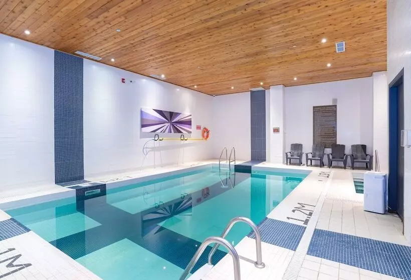 فندق Sandman Signature Edmonton South